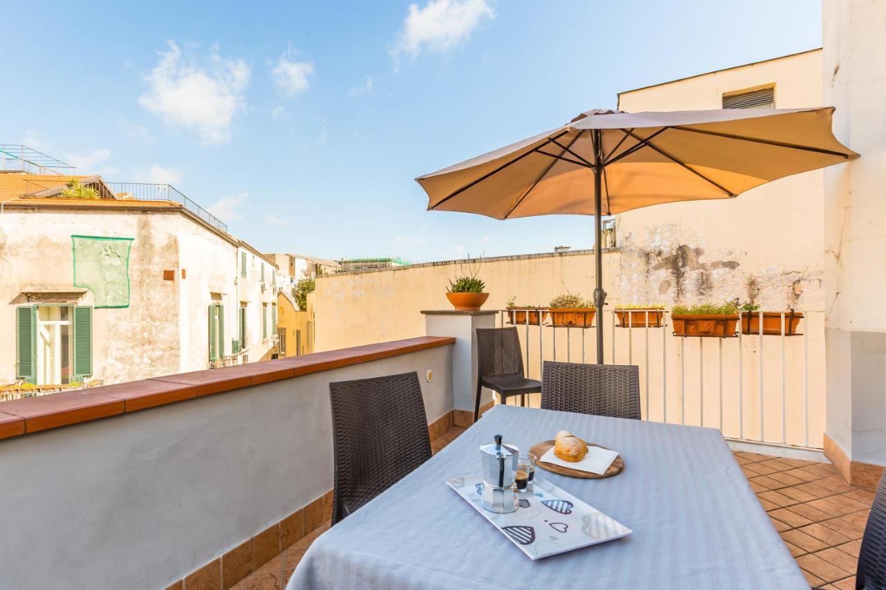 Terrazza San Paolo By Napoliapartments Nápoles Exterior foto